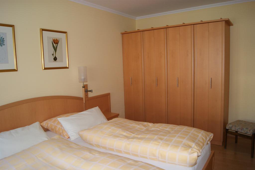 Haus Mirabell Daire Bad Füssing Oda fotoğraf